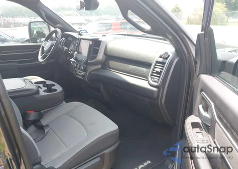 2024 Ram 2500 Big Horn 4X4 6'4 Box из США, поврежденный, VIN 3C6UR5DL5RG266607